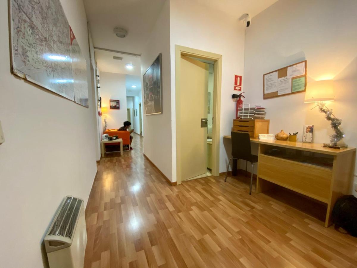 Barcelona Housing Recommend For Students Exterior foto
