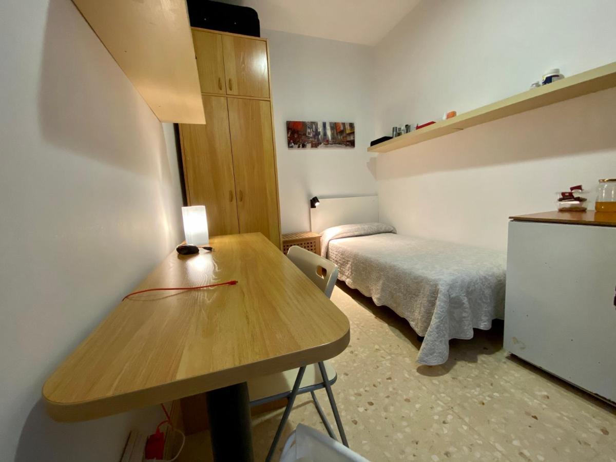 Barcelona Housing Recommend For Students Exterior foto